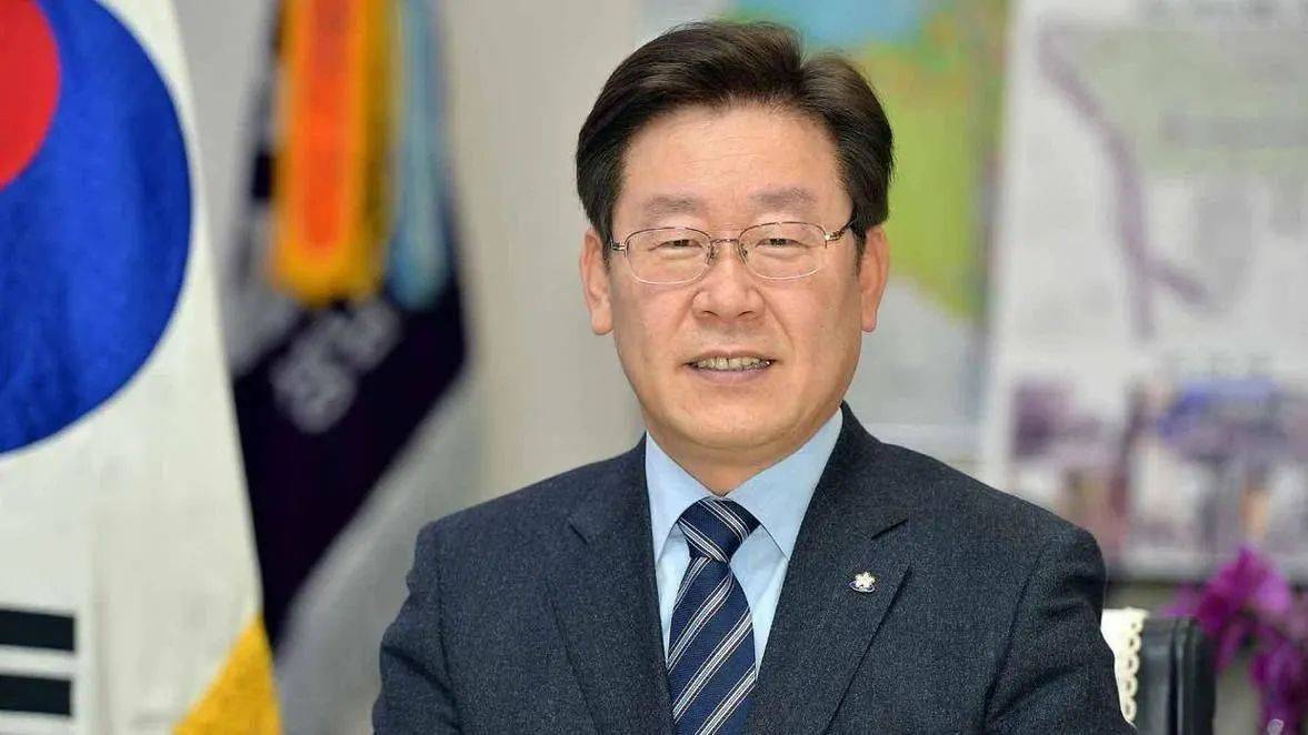 李在明确定不出席中国阅兵了？中方接到一通电话<strong></p>
<p>泰达币交易APP下载</strong>，我外长打开天窗说亮话，对外释放信息量大