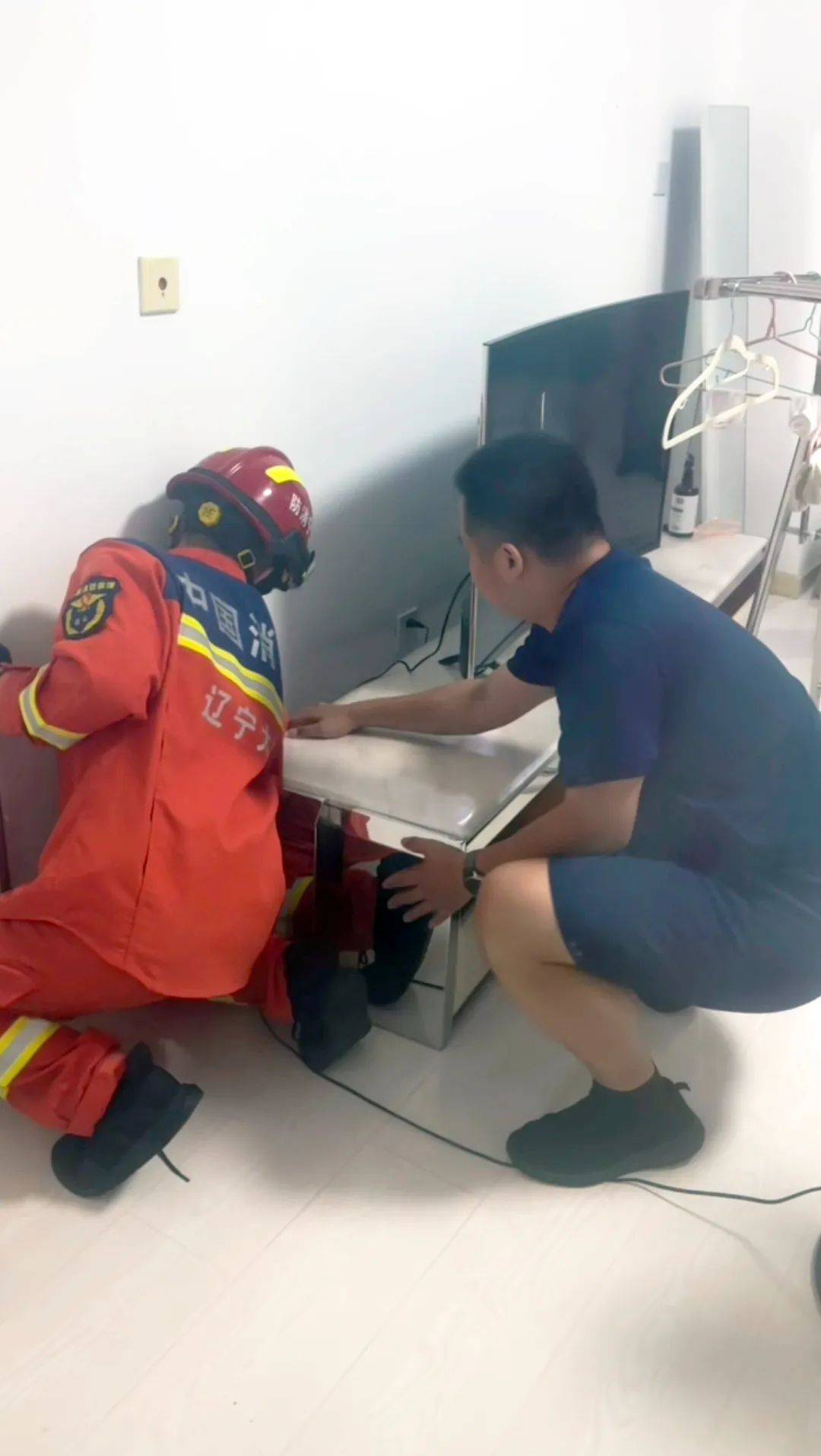 凌晨<strong></p>
<p>比特现金交易APP下载</strong>，大连一女孩家中突然出现一道“黑影”，不断尖叫，仔细一看