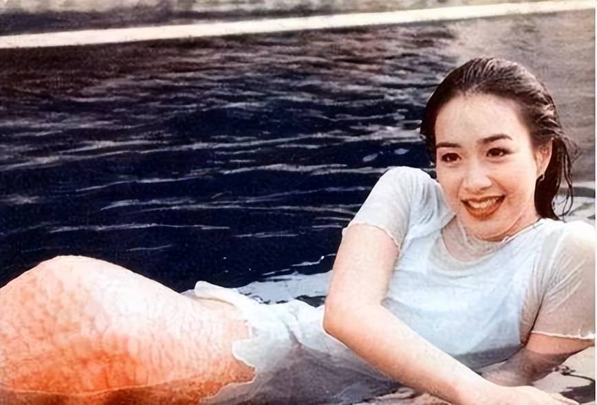 考古|张伦硕称张维伊像以前的自己 <strong></p>
<p>比特现金交易APP下载</strong>，曾娶大11岁钟丽缇被嘲，如今成为重组家庭中教科书般的男人？