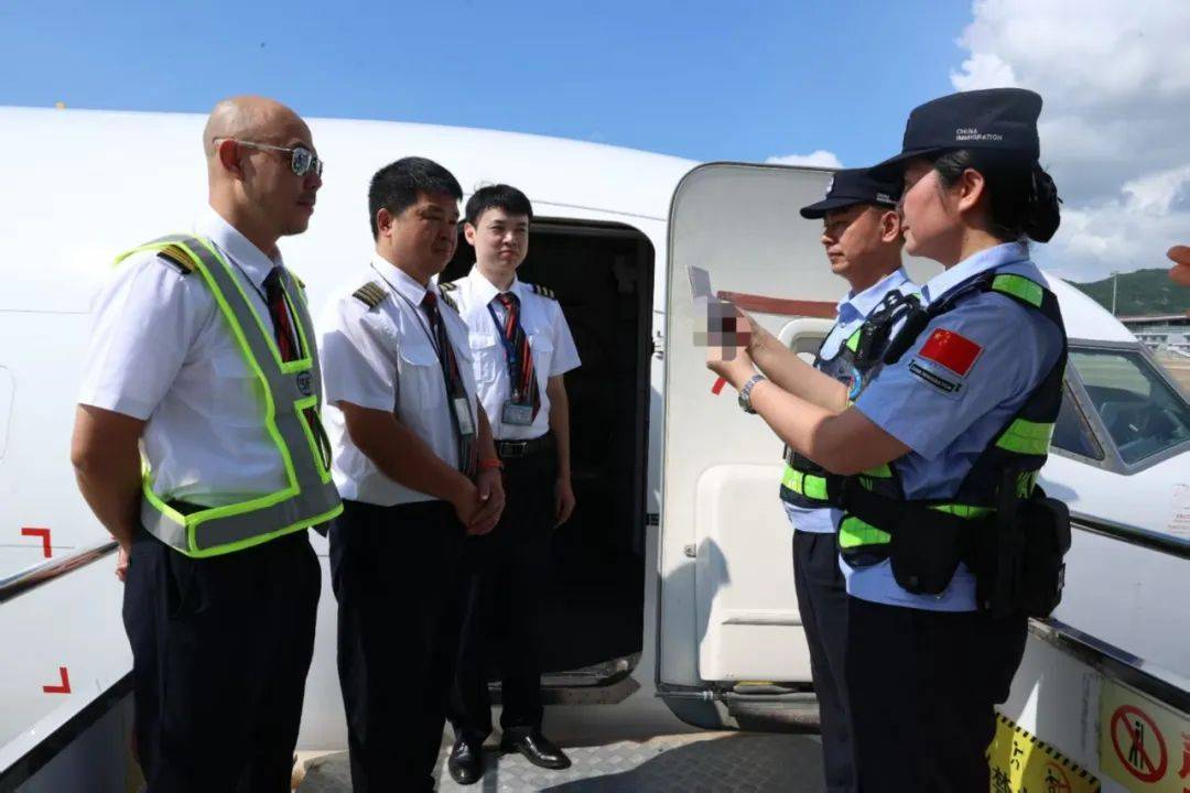 中国留学生因用手机拍照翻译遭拘押<strong></p>
<p>莱特币交易APP下载</strong>，中使馆紧急提醒！【新闻早知道】