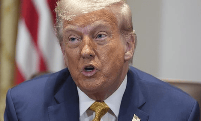 特朗普威胁欧洲<strong></p>
<p>交易平台</strong>，必须对中国施压！不到24小时中国出手，欧洲猪肉行业要遭殃了