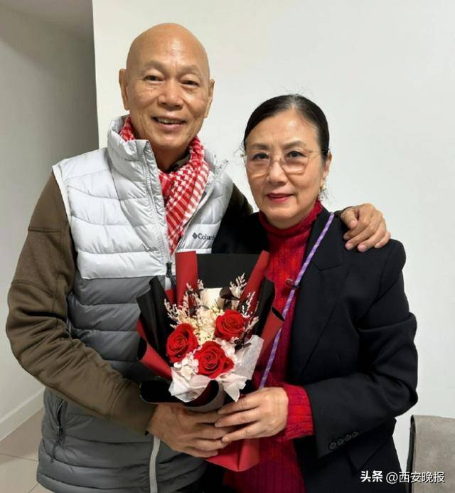 79岁老戏骨景区打工！年轻人：状态比我好！此前自曝4次患癌<strong></p>
<p>XRP</strong>，已放弃化疗，分配好遗产