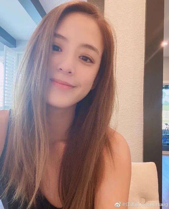 38岁知名女演员<strong></p>
<p>XRP</strong>，突然宣布离婚，曾出演周杰伦《最长的电影》音乐电影女主